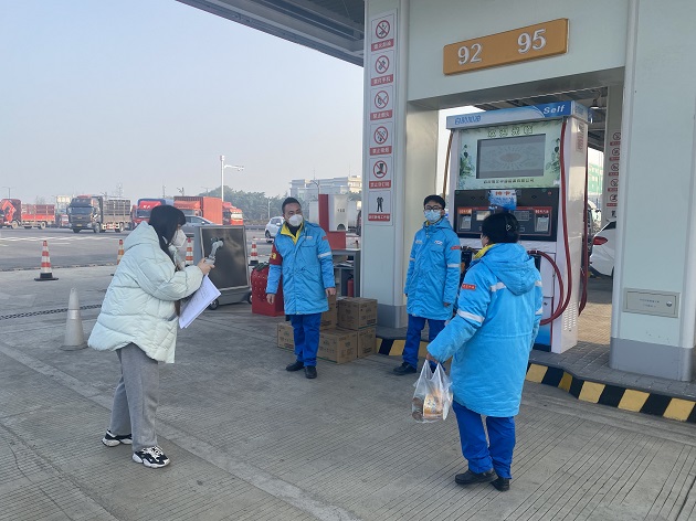 蜀交中油公司拍攝廉潔微視頻 弘揚(yáng)廉潔正能量1.jpg