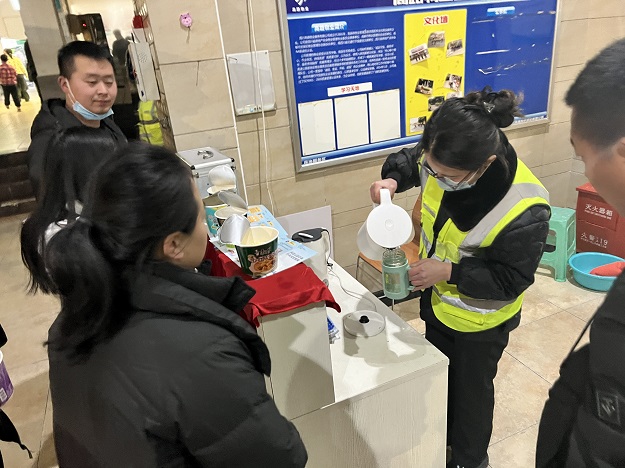 3.碧龍、岳池+開展延伸志愿服務  (3).JPG