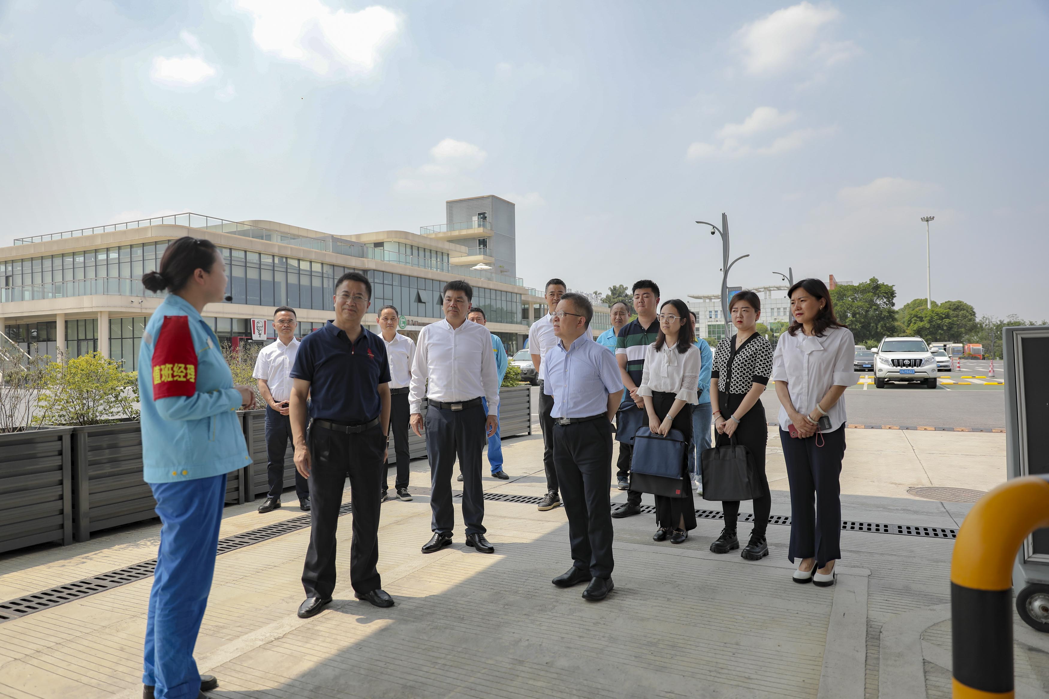 1685525476171572.jpg 1685525476171572.jpg