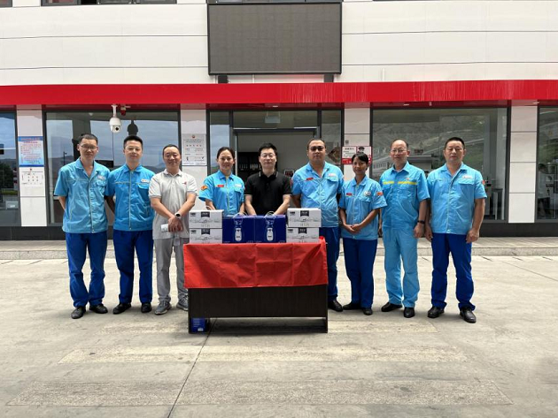 1690248879168834.png 蜀交中油公司黨委書記、董事長劉恒到攀西片區開展安全環保專項督查暨“送清涼”慰問活動2.png