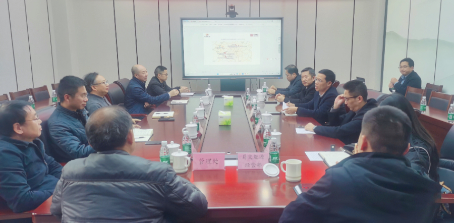 1702020081780116.jpg 蜀交航油公司與四川仁沐高速公路有限責(zé)任公司開展工作座談?wù)掌?jpg