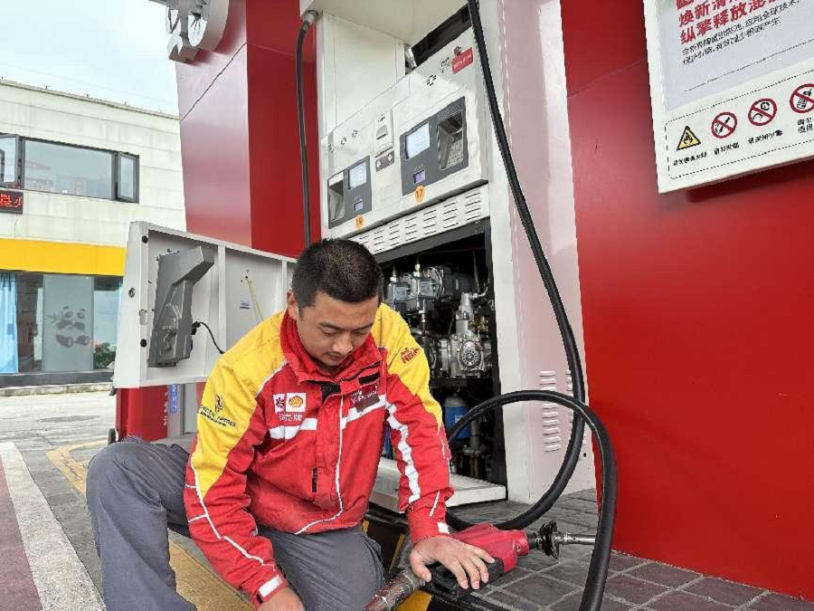 1703669817444788.png 蜀交國儲公司天全服務區加油站堅持“四個并舉”激發青春活力 4.png