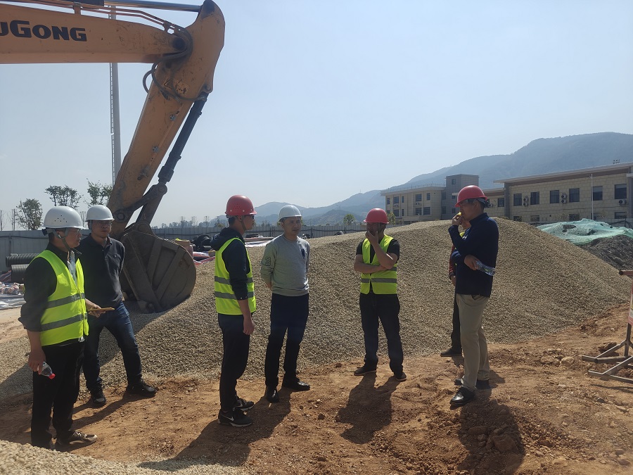 1711612141925640.jpg 0b77641855f6b36b6845219ddf425b3.jpg