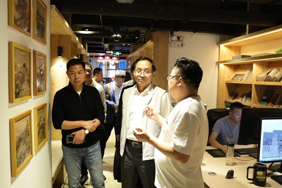 1715238910216508.jpg 考察調(diào)研華采堂 (1).JPG