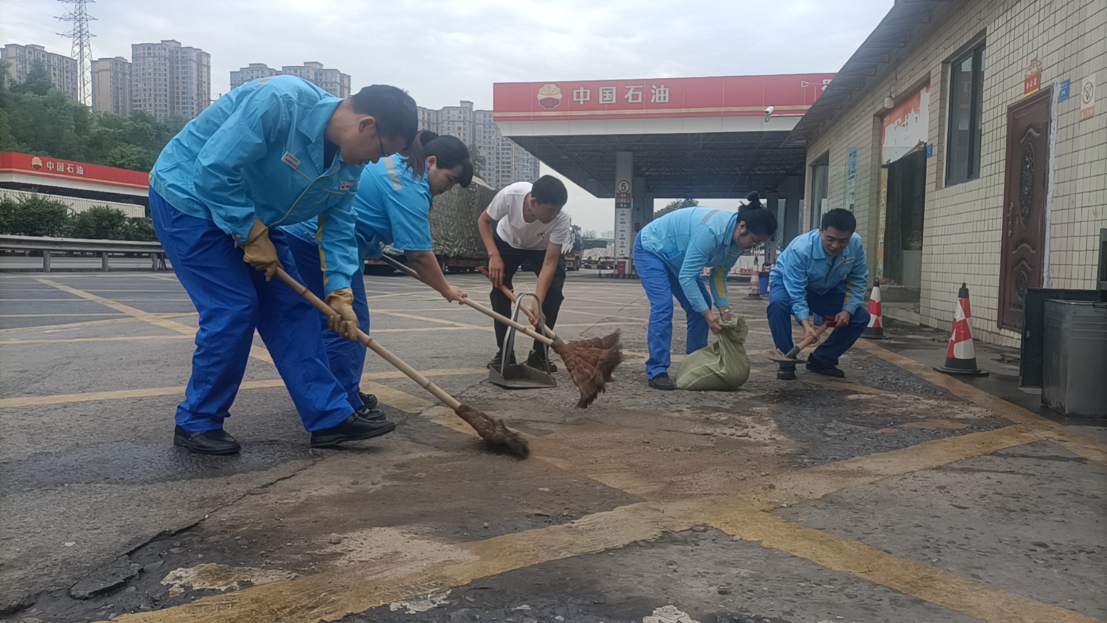 1719891084641624.jpg 1719891084641624.jpg