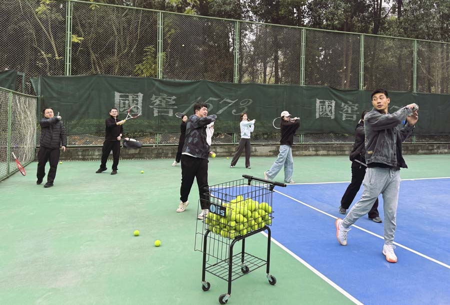 1744163668714856.jpg 3.網(wǎng)球活動2_1.JPG